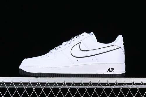 280DV0788103AIR FORCE 1 07 LOW WHITEBLACKWOMAN3639MAN4045