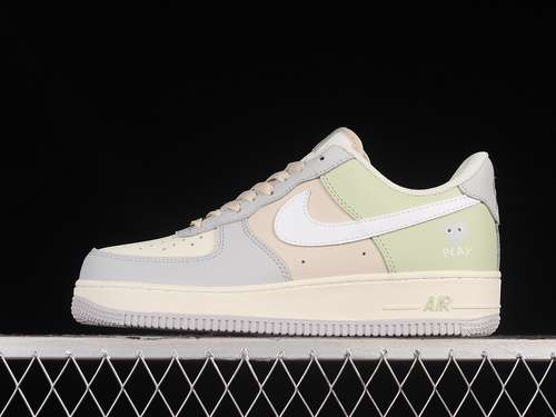320CJ0304015GARCONS AIR FORCE 1 07 LOW WHITEGREENPURPLEWOMAN3639MAN4045