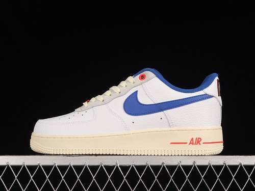300DR0148100AIR FORCE 1 LOW COMMAND FORCE UNIVERSITY BLUESUMMIT WHITEUNISEX3645