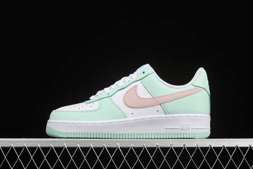 290AA1726111AIR FORCE 1 LOW 07 LV8 LIGHT GREENPINKWHITEWOMAN3639MAN4045