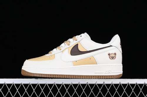 340CC2569011AIR FORCE 1 07 LOW WHITEBROWNOFF WHITEWOMAN3639MAN4045