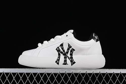 2403ASXCBH4N50BKSNY MLB CHUNKY CLASSIC BASE HEEL MONOGRAM WHITEBLACKUNISEX3545