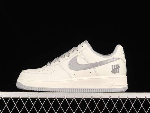 340UN6695288AIR FORCE 1 LOW 07 SU19 WHITEWHITELIGHT GREYWOMAN3639MAN4045