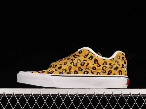 320VN0A7Q5JB3GUA KNUSKOOL VR3 LX X IMRAN POTATO YELLOWLEOPARD PRINTWHITEUNISEX3544