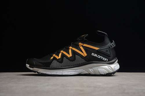 280SALOMON XTRUSH RUNNING SHOES BLACKORANGEWHITEMAN4047