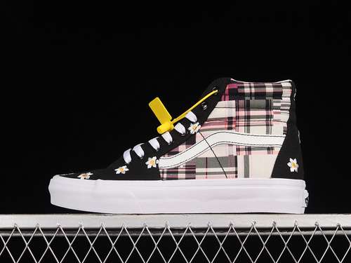 280VN0A7Q5NUUWSK8HI EMBROIDERY BLACKWHITEWOMAN3539MAN4044