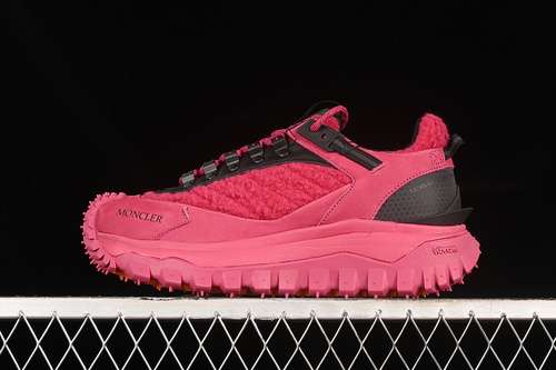 630M00100M3312MONCLER TRAILGRIP GTX REDBLACKWOMAN3642