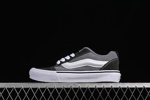 220VN000CSQEERVANS KNUSKOOL WHITEGREYBLACKWOMAN3539MAN4044