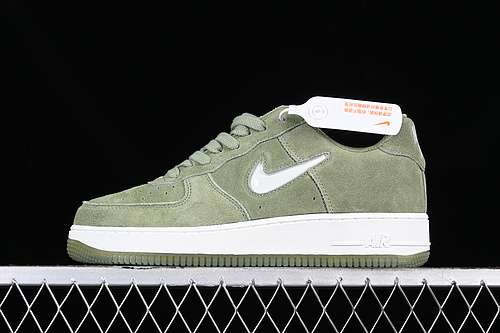 280DV0785300AIR FORCE 1 07 LOW ROYAL JEWEL WHITEGREENWOMAN3639MAN4045