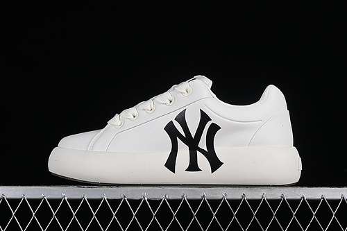 2303ASXCCB4N50IVSNY MLB CHUNKY CLASSIC BASE WHITEBLACKWOMAN35539MAN4045