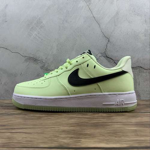 320CT3228701AIR FORCE 1 LOW 07 LX BARELY VOLTBLACKWHITEBLACKWOMAN3639MAN4045