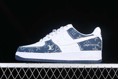 300CW2288111AIR FORCE 1 07 LOW BAPE WHITEBLUEWOMAN3639MAN4045