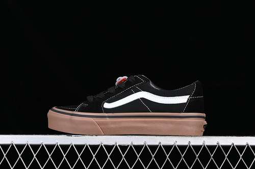230VN0A4UUK6BT1VANS SK8LOW BLACKWHITEBROWNWOMAN3539MAN4044