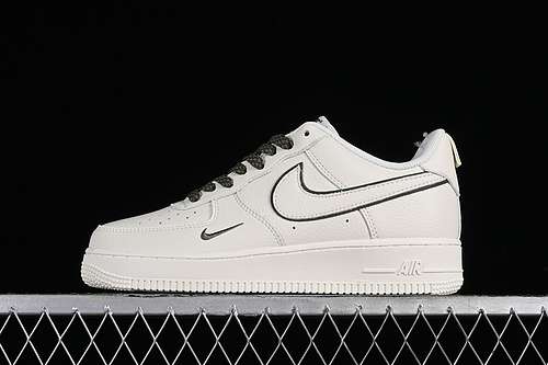 320MJ0319022AIR FORCE 1 07 LOW WHITEGREENWOMAN3639MAN4045
