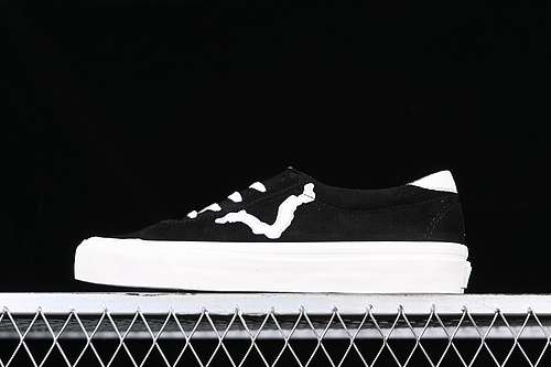 250VN0A4U1204LBLENDS X OG EPOCH LX BONES BLACKWOMAN3539MAN4044