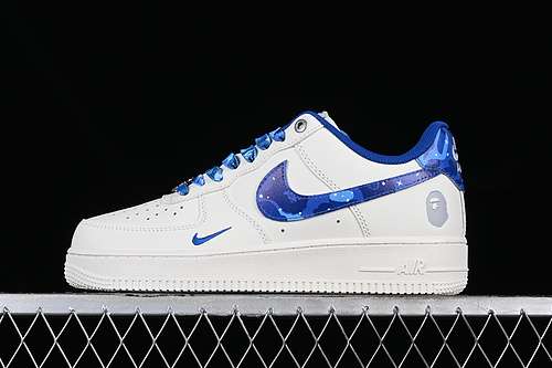 320PF9055759AIR FORCE 1 07 LOW WHITEGREYBLUEWOMAN3639MAN4045