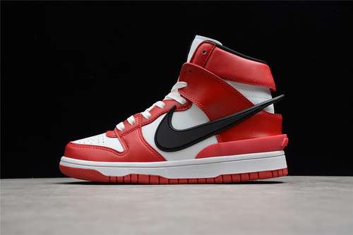 400CU7544102AMBUSH X SB DUNK HIGH VARSITY RED BLACK WHITEWOMAN3639MAN4046