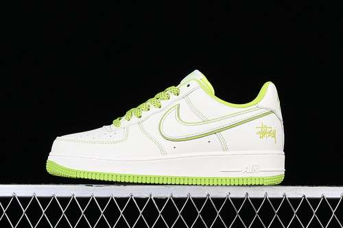 340UN1635888STUSSY X AIR FORCE 1 07 LOW GREENWHITEWOMAN3639MAN4045