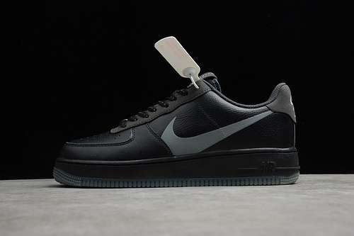 280CD0888001AIR FORCE 1 LOW 07 LV8 3 BLACKSILVERGREYWOMAN3639MAN4045