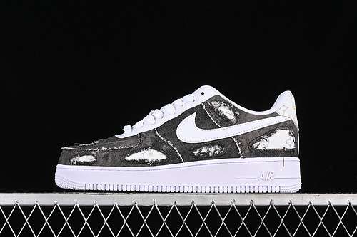 320CW2288111AIR FORCE 1 07 LOW WHITEGREYWOMAN3639MAN4045