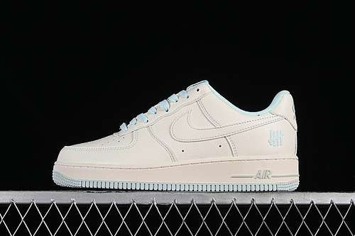 300CW2288111AIR FORCE 1 07 LOW GREENWHITEWOMAN3639MAN4045