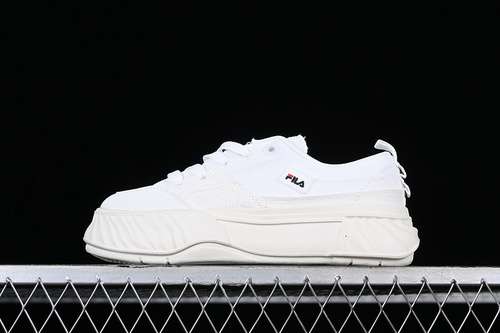 260F12W322301FWAFILA FUSION NON SLIP RETRO CANVAS SHOES WHITEWOMAN35539MAN4045