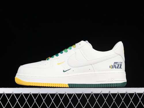 320NA2022006AIR FORCE 1 LOW 07 WHITEYELLOWGREENWOMAN3639MAN4045