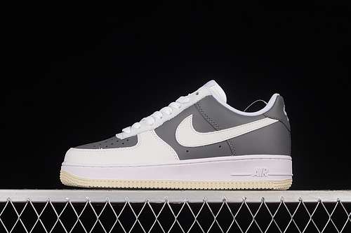 340CW2288119AIR FORCE 1 07 LOW WHITEGREYWHITEWOMAN3639MAN4045