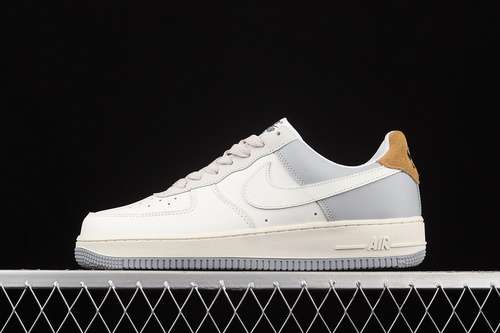300CK5593101AIR FORCE 1 LOW 07 WHITEJAUNE BRUNGREYWOMAN3639MAN4045