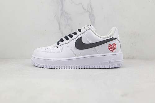300CW2288813AIR FORCE 1 LOW 07 WHITEBLACKREDWOMAN3639MAN4045