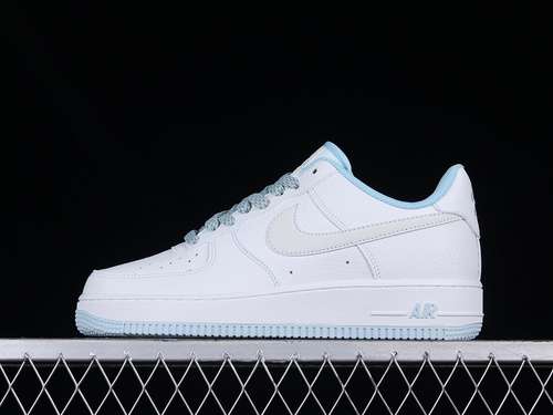 300UO6369568AIR FORCE 1 LOW 07 WHITEWHITELIGHT BLUEWOMAN3639MAN4045