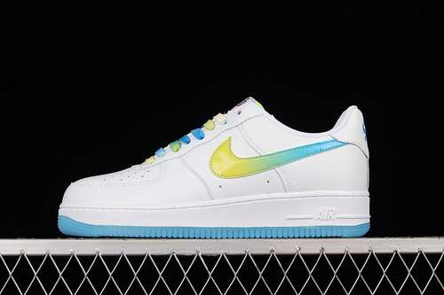 340TO1232111AIR FORCE 1 LOW 07 SU19 WHITEFLUORESCENT GREENBLUEWOMAN3639MAN4045