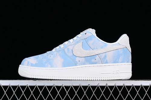 300FD0883400AIR FORCE 1 07 LOW SE CLOUDS UNIVERSITY BLUESAILWOMAN3639MAN4045