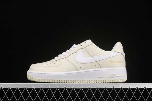 320CW2919100AIR FORCE 1 LOW 07 PREMIUM POPCORN COCONUT MILKWHITEUNIVERSITY RED