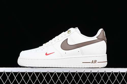 300DQ7658102AIR FORCE 1 07 LOW BROWNWHITEWOMAN3639MAN4045