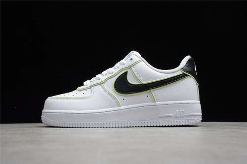320CW2288304AIR FORCE 1 LOW 07 WHITEWHITEBLACKWOMAN3639MAN4045