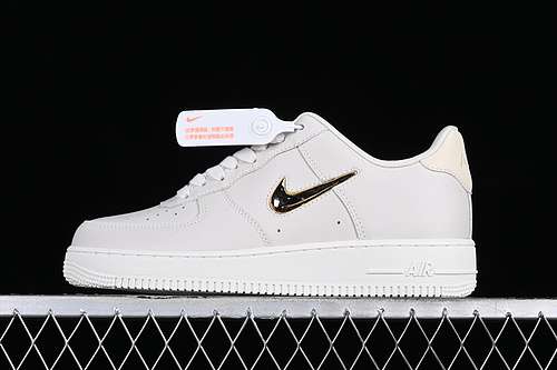 280AO3814001AIR FORCE 1 07 LOW WHITEGREYBLACKWOMAN3639MAN4045