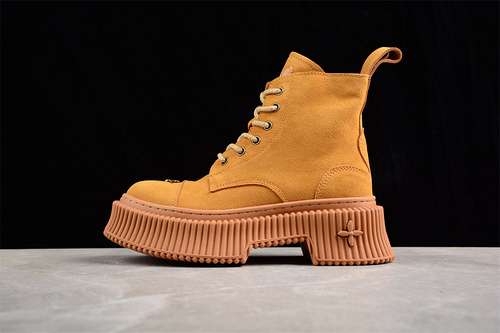 390SMFK MARTIN BOOTS BROWNWOMAN3540