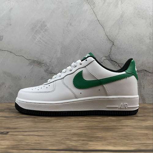 290315122103AIR FORCE 1 LOW 07 WHITEGREENBLACKWOMAN3639MAN4045