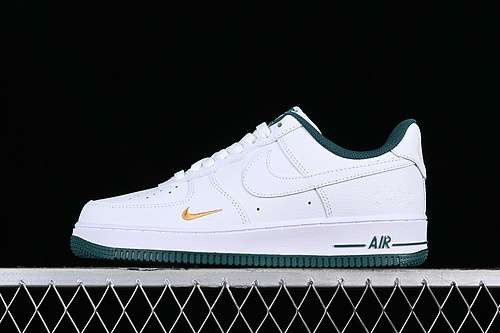 320DD1225009AIR FORCE 1 07 LOW WHITEGOLDGREENWOMAN3639MAN4045