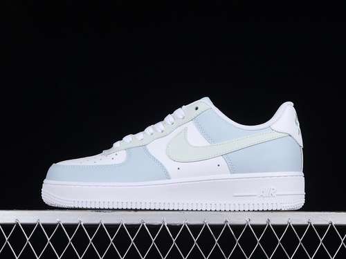 300LJ8822222AIR FORCE 1 07 LOW GLAZED GRASSWHITESKY BLUEWOMAN3639MAN4045