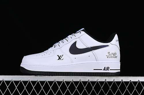 340LV1898836LOUIS VUITTON AIR FORCE 1 07 LOW WHITEBLACKWOMAN3639MAN4045