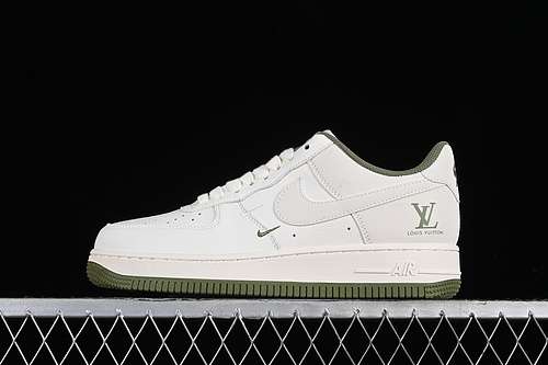 340XZ6188003AIR FORCE 1 07 LOW LV OFF WHITEGREENWOMAN3639MAN4045