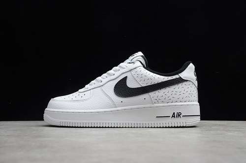 300DC9189100AIR FORCE 1 LOW 07 GS SWOOSHFETTI WHITEWHITEBLACKWOMAN3639MAN4045