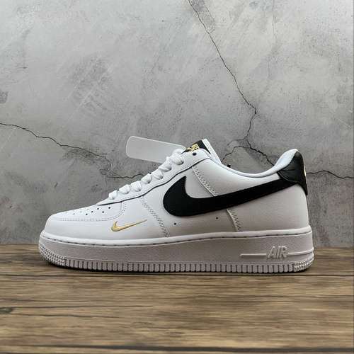 270CZ0270102AIR FORCE 1 LOW 07 ESSENTIAL WHITEWHITEBLACKGOLDWOMAN3639MAN4045