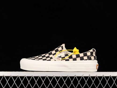 240VN0A5JMH705CLASSIC SLIPON ECO THEORY CHECKERBOARD BEIGEBLACKWHITEUNISEX3544