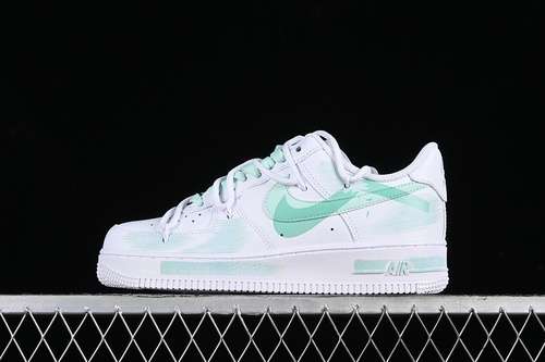 340ZH0316023AIR FORCE 1 07 LOW WHITEGREENWOMAN3639MAN4045