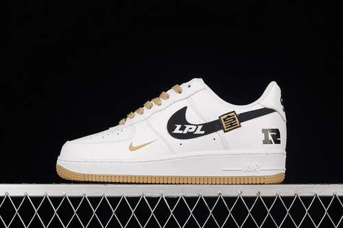 340AF1234005AIR FORCE 1 LOW WHITEBLACKGOLDWOMAN3639MAN4045
