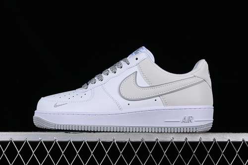 300YZ8115006AIR FORCE 1 07 LOW WHITEGREYWOMAN3639MAN4045