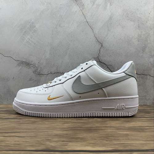 280CZ0270106AIR FORCE 1 LOW WHITENEUTRAL GREYGOLDWOMAN3639MAN4045